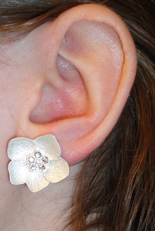 flower earrings from kt collection jewelry nyc